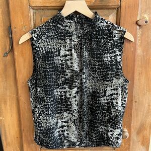 NWOT Express Sleeveless Dress Shirt